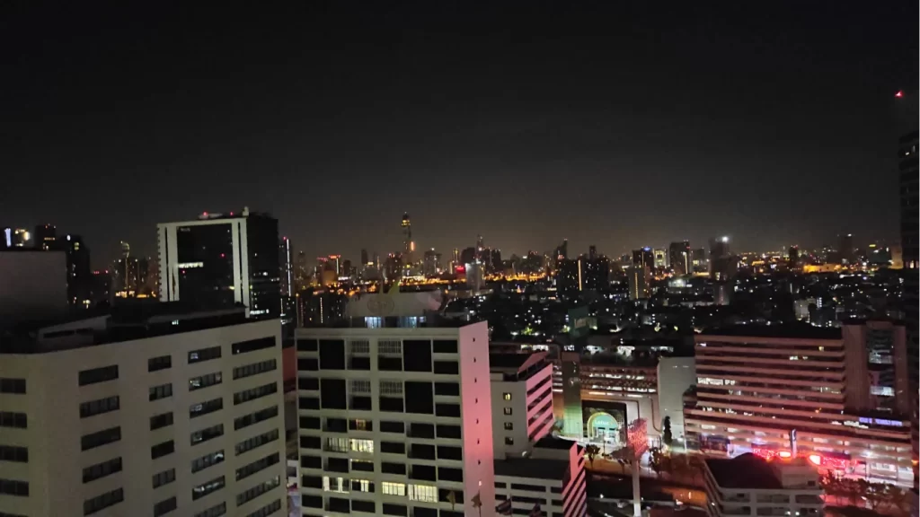 Bangkok Airbnb for Family. Bangkok skyline during night.