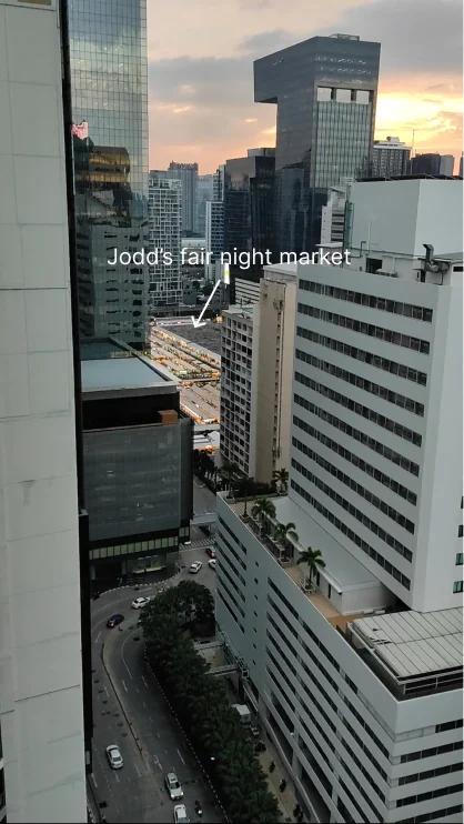 Bangkok Airbnb for Family. Jodd's fair night market view
